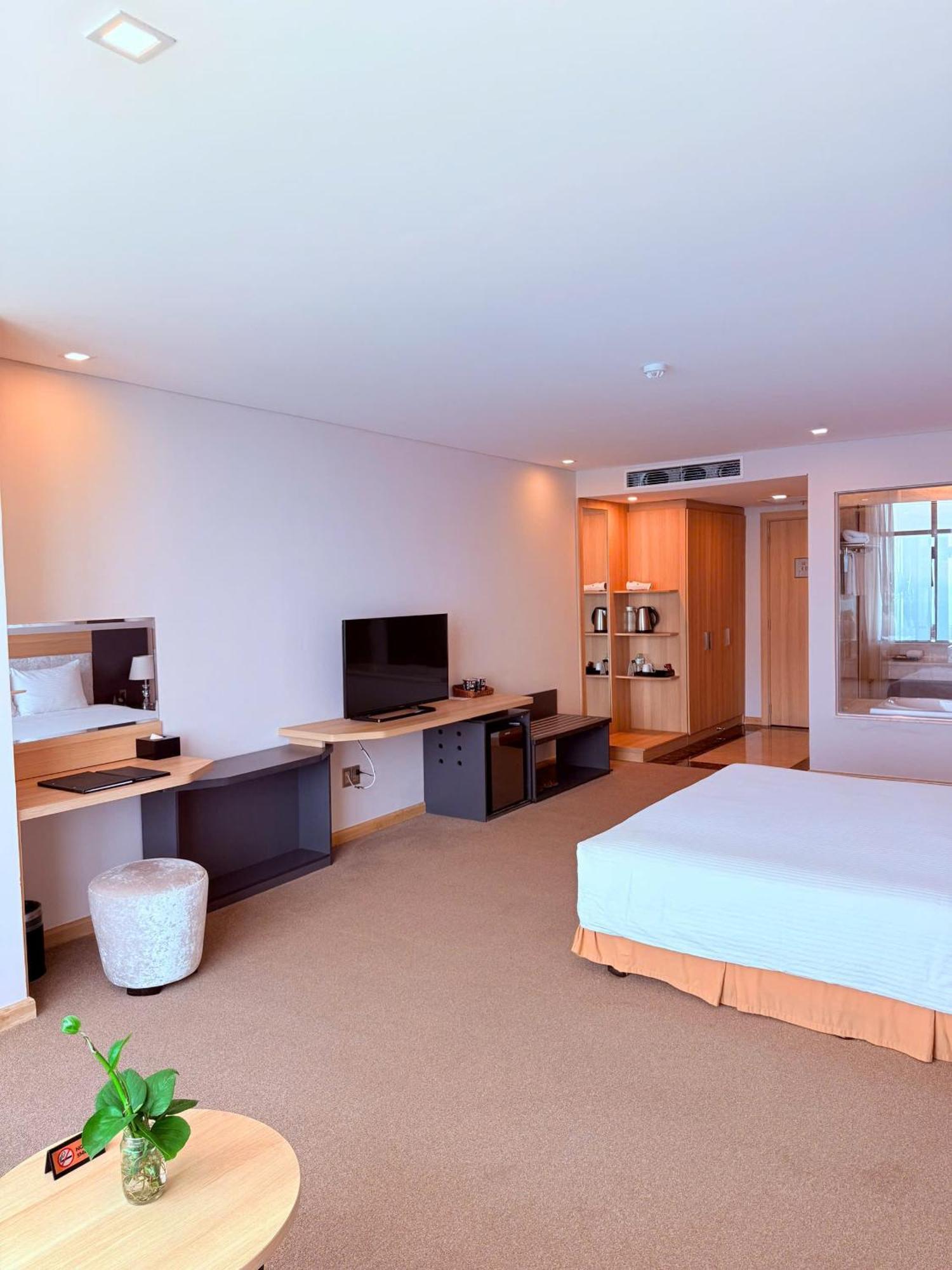 Muong Thanh Luxury Nha Trang Hotel Екстериор снимка
